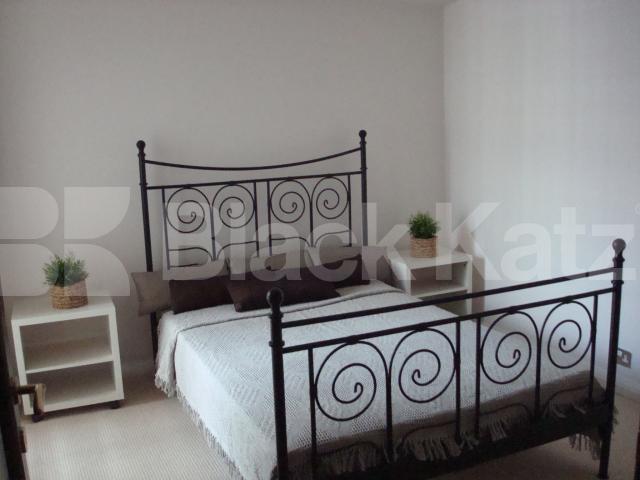 			new instruction, 3 Bedroom, 1 bath, 1 reception Flat			 Gloucester Place, MARYLEBONE